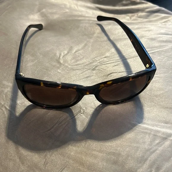 Like new coach sunglasses Coach | Accessories | Like New Coach Sunglasses | Poshmark main image 2